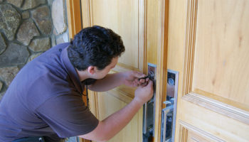 What Services Does A Locksmith Offer?