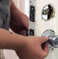 How To Choose Top-Tier Residential Locksmith Services?